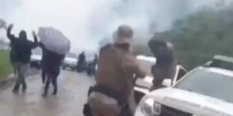 Policiais-e-indigenas-sc