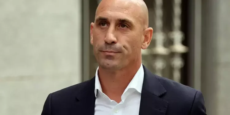 Rubiales é banido pela fifa