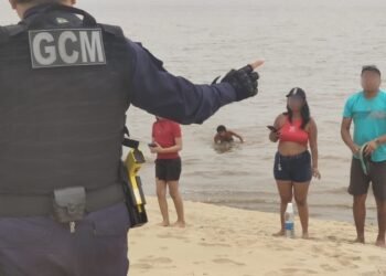 banhistas-ponta-negra