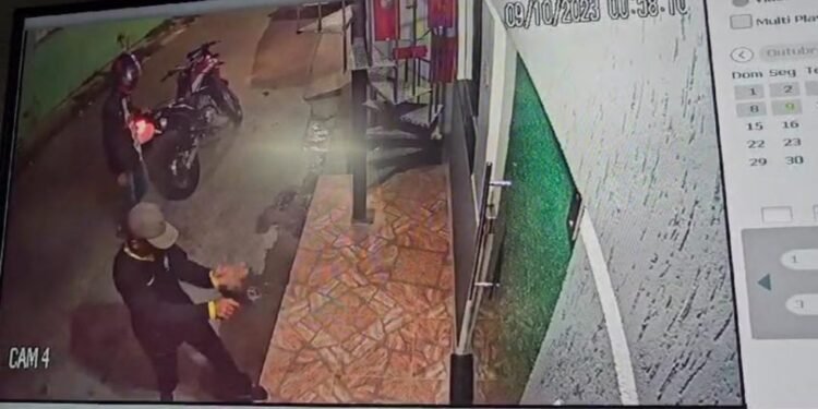 cameras-de-seguranca-casa-de-professor