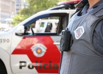 cameras_uniformes_de_policiais_militares