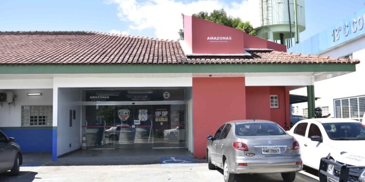 Dupla é presa por envolvimento a roubo em uma residência na zona Norte de Manaus