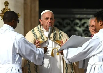 papa_francisco_guerra