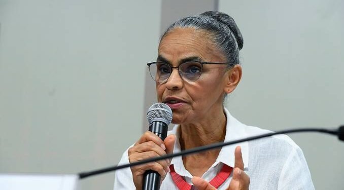 Marina Silva defende atuação do governo em depoimento à CPI das ONGs