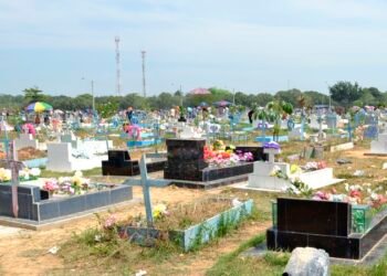 Dia de Finados: cemitérios públicos tem programação especial