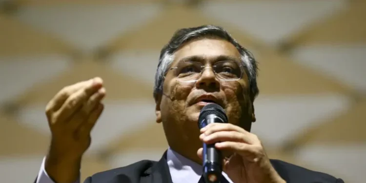 Dino tem voto declarado