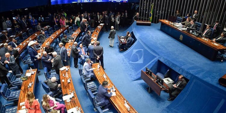 PEC que limita pedido de vista e decisão monocrática em tribunais pode ser votada nesta terça-feira, 21