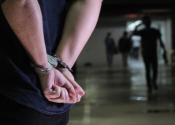 Foragido é preso ao tentar tirar novo documento em Manaus