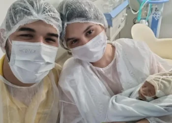 e-Vaqueiro-ao-lado-da-sua-mulher