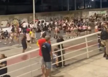 imagem pessoas correndo