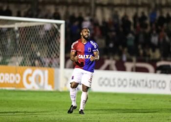 atacante-Leo-parintins