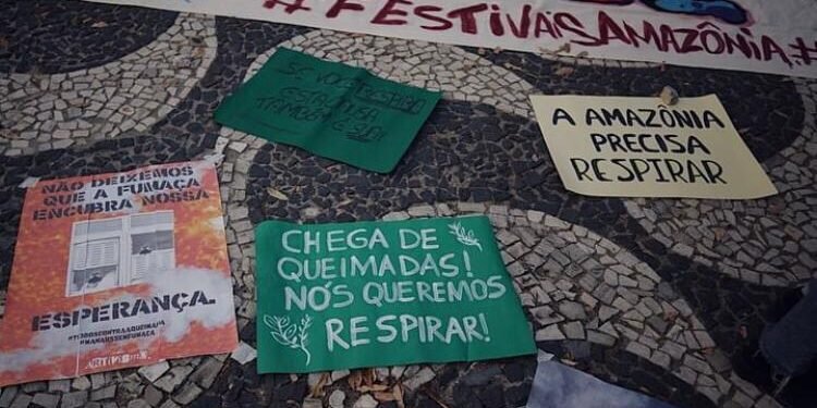 cultura_exposicao_lambe_lambe