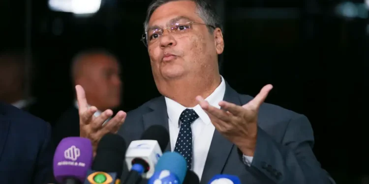 posse de Dino no STF deve ocorrer em fevereiro