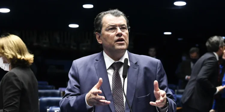 Foto eduardo braga no senado