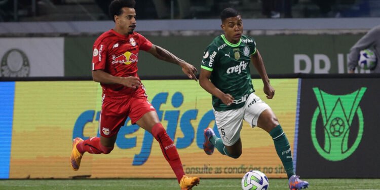 Foto jogadores de Palmeiras e Bragantino