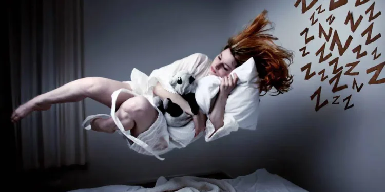 Foto pessoa flutuando enquanto dorme