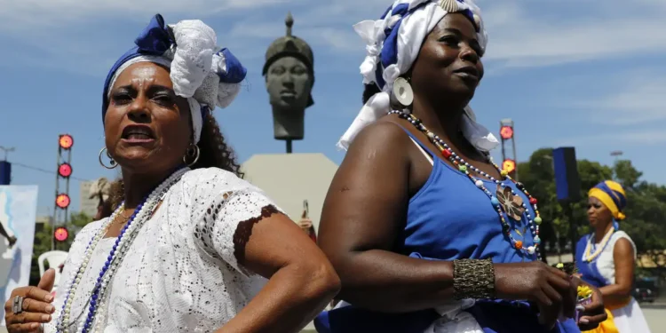 políticas contra racismo