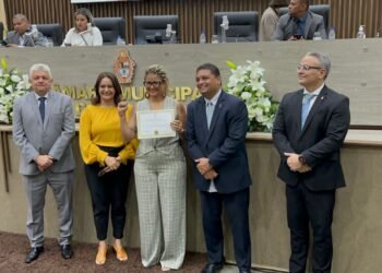 Promotora de Justiça do Amazonas é homenageada na CMM