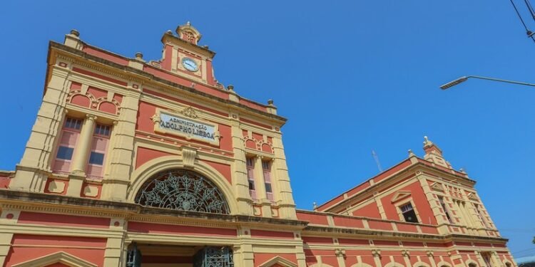 serviços essenciais no feriado de Finados e ponto facultativo
