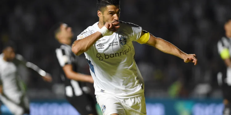 Foto Suárez comemorando gol