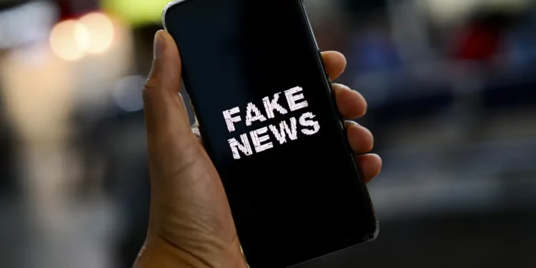 ministro- de fake news