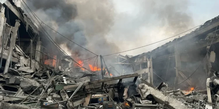 EUA e Canadá reforçam apoio à Ucrânia após bombardeio russo