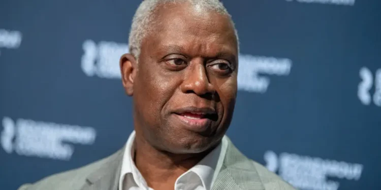 Estrela-de-Brooklyn-Nine-Nine