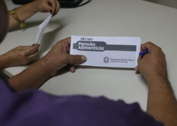 Juiz decreta prisão de deputado federal por dívida de pensão a filhos menores