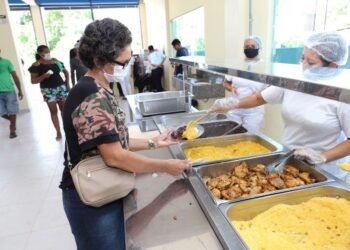 Feriado prato cheio e centros de convivência
