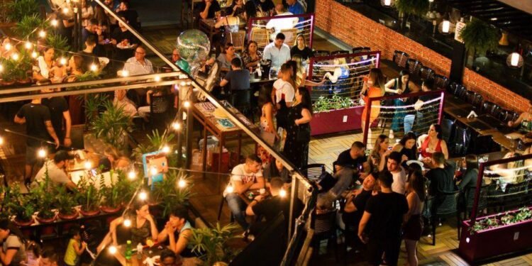 bares e restaurantes