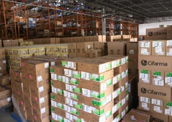 Leite do Meu Filho: Prefeitura reinicia entrega do alimento aos beneficiários em Manaus