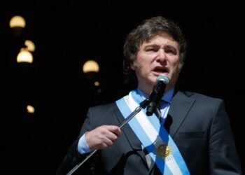 Javier Milei pisa la Casa Rosada por primera vez como presidente de Argentina
