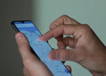 uso_de_smartphone_e_celular