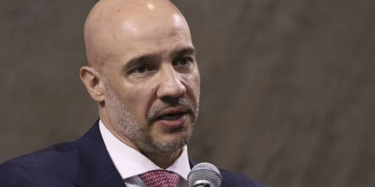 Alessandro-Moretti-ocupa-o-cargo-de-diretor