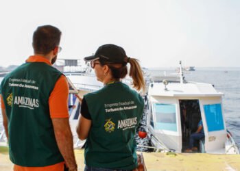 Amazonastur alerta visitantes sobre riscos de golpe ao contratar serviços turísticos irregulares