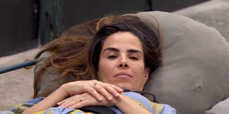 Wanessa Camargo voltou a falar sobre suas dificuldades financeiras enquanto está confinada no Big Brother Brasil 24