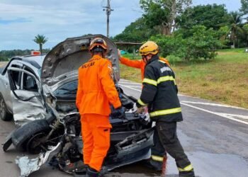 Grave acidente deixa três feridos e um morto na AM-070, no ramal de Paricatuba