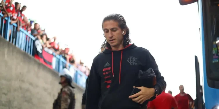 Convite da CBF é recusado por Filipe Luís para ser coordenador da seleção brasileira