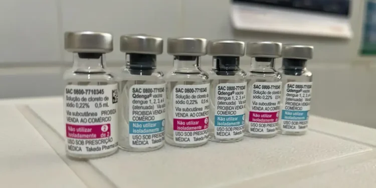 vacinação contra a dengue