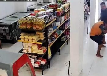 Indígena é agredido por PM em seu local de trabalho (Foto: Reprodução/Internet).