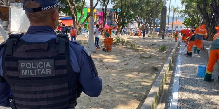 Ação conjunta do Governo e Prefeitura promovem beleza e segurança em praças no Centro de Manaus