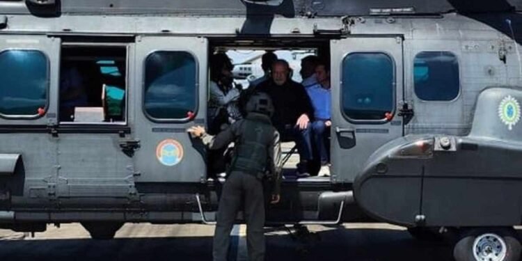 Alvorada prepara chegada de Lula de helicóptero, mas tempo fecha e presidente volta de carro