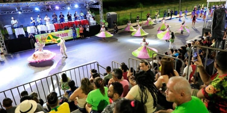 Carnaval do Povão alegra população das zonas norte e leste de Manaus (Foto: Divulgação).
