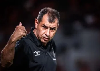 Carille voltou a comandar o Santos após dois anos (Foto: Reprodução/Instagram).