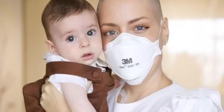 Fabiana Justos luta contra grave leucemia desde janeiro (Foto: Reprodução/Instagram).