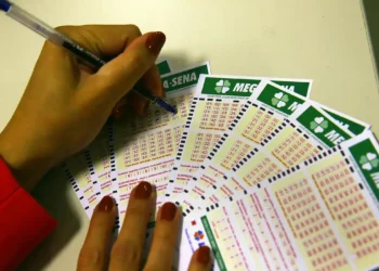 Mega-Sena pode pagar hoje prêmio de R$ 110 milhões