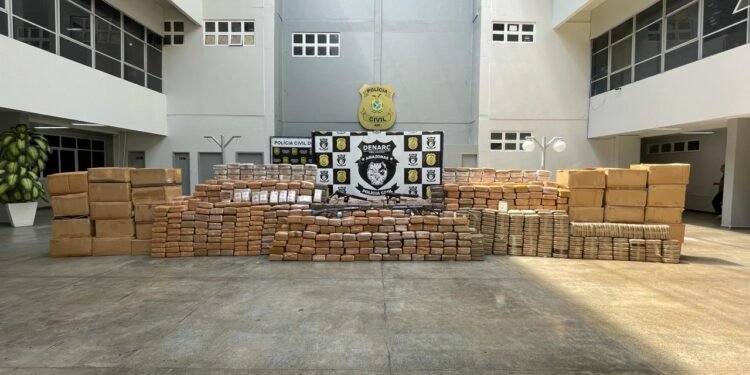 Polícia Civil do Amazonas faz a maior apreensão de drogas deste ano, em Man