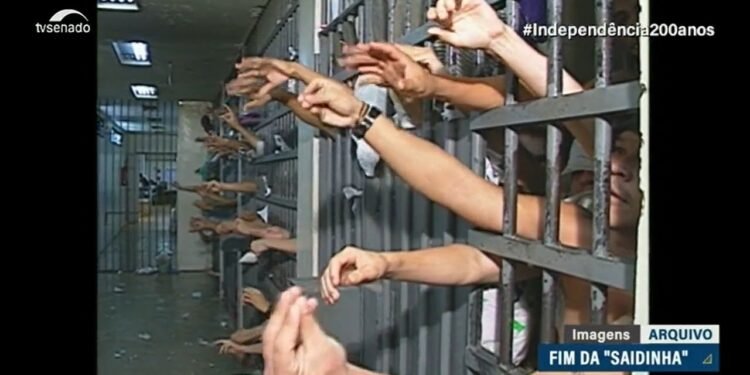 Senado pode votar projeto que acaba com 'saidinha' de presos nesta terça; entenda as mudanças