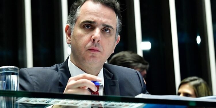 Tentativa de golpe foi ação insensata de uma minoria irresponsável, diz Pacheco