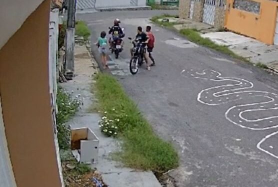 Os criminosos fugiram e até o momento não foram identificados